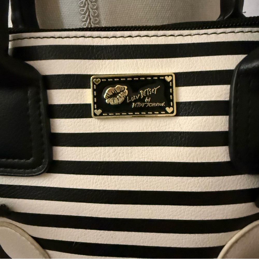 BETSY JOHNSON Luv Satchel Crossbody Striped Puppy Face Bag - Picture 3 of 10
